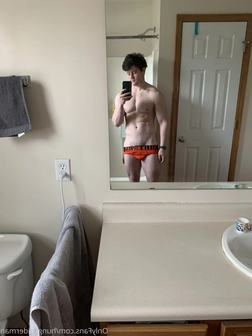 Harlow Guy [ hung_harlow ] Onlyfans leaked photo 5678481 on Hotleaks.tv