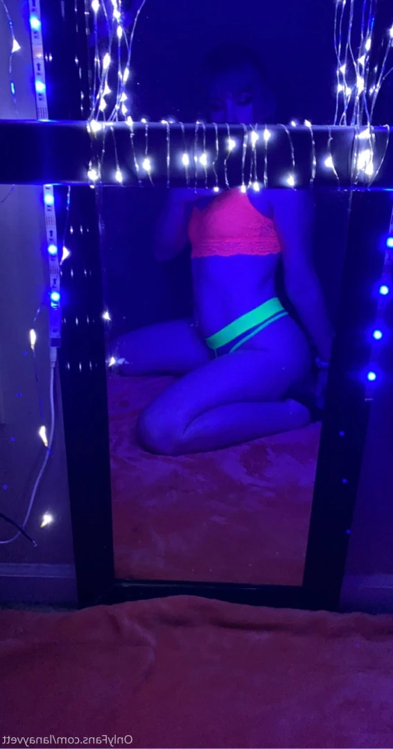 Indie Rose [ indierose0 ] Onlyfans leaked photo 5576616 on Hotleaks.tv