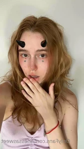 5589660