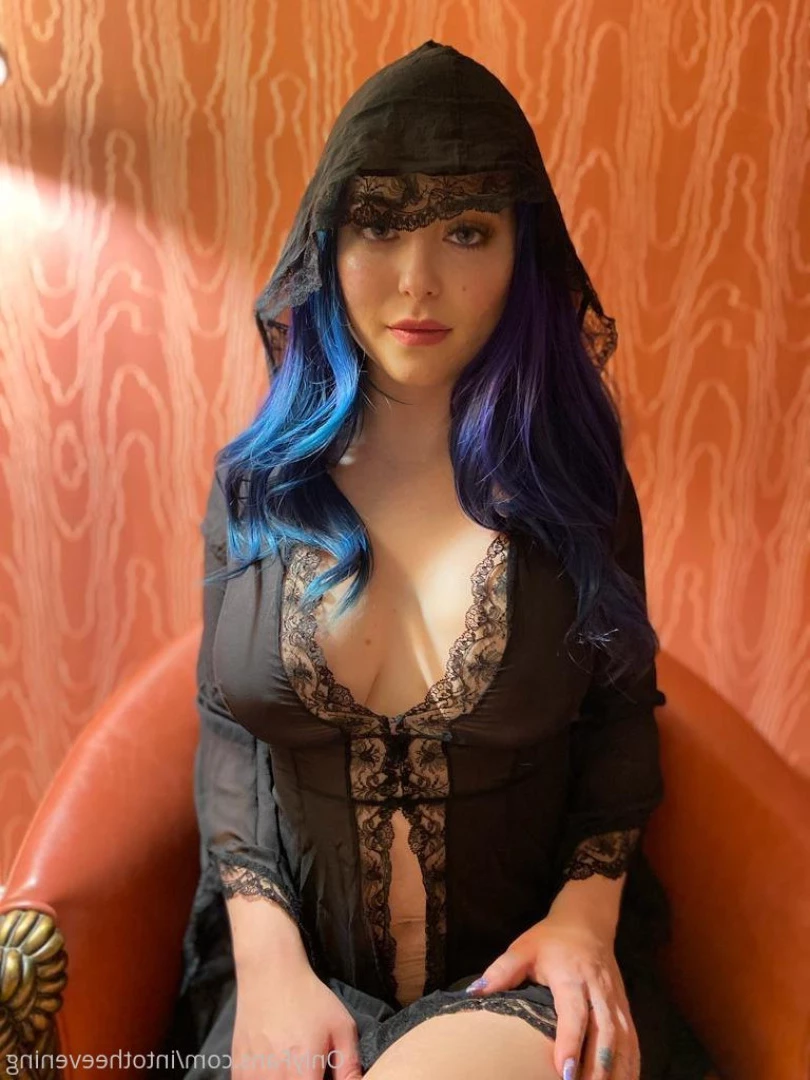 ⭐️ E V E ⭐️ M A R L O W E ⭐️ [ evemarlowe ] Onlyfans leaked photo 10987814 on Hotleaks.tv