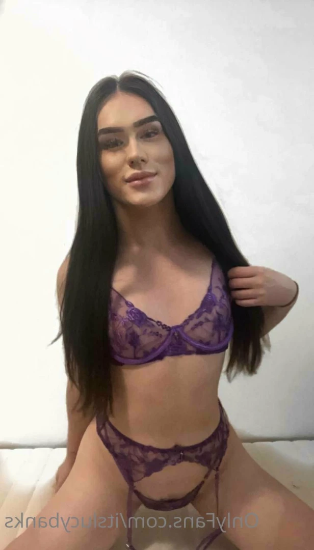 itslucybanks Onlyfans leaked photo 10820470 on Hotleaks.tv