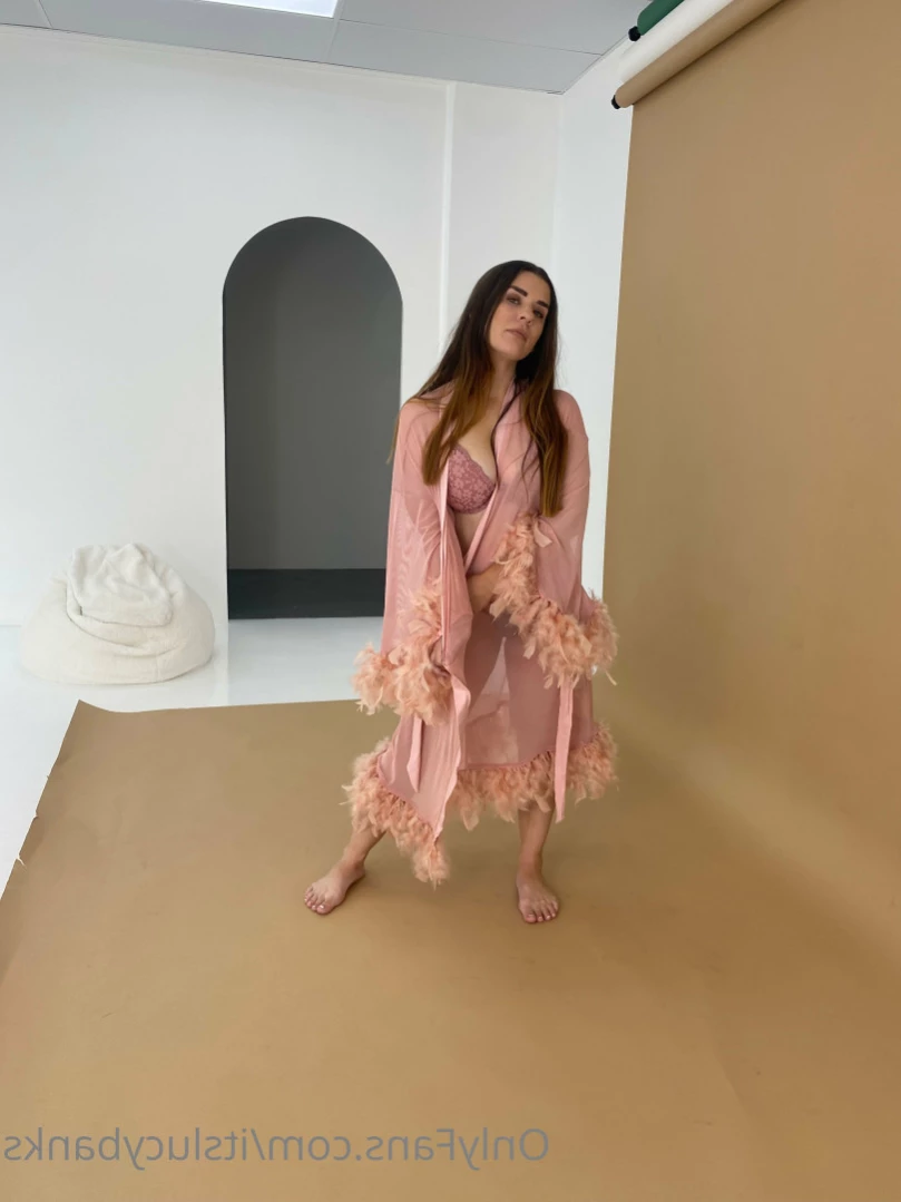 itslucybanks Onlyfans leaked photo 11142902 on Hotleaks.tv