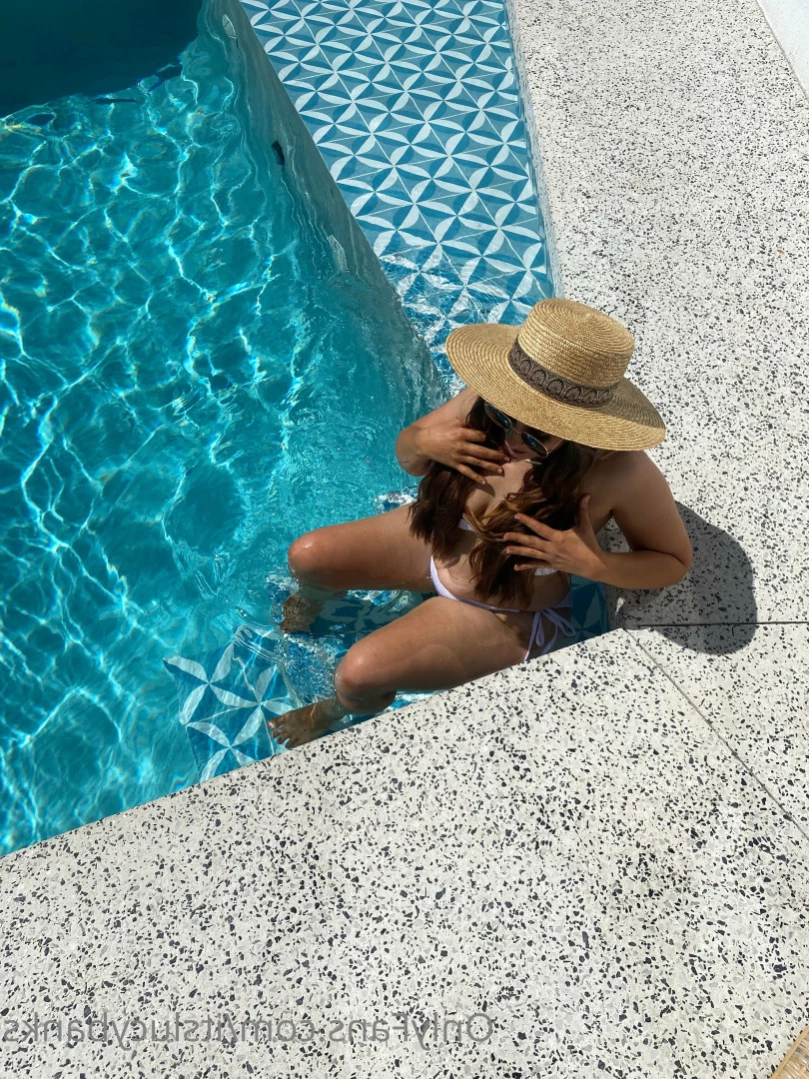 itslucybanks Onlyfans leaked photo 12416771 on Hotleaks.tv