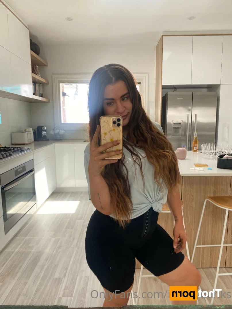 itslucybanks Onlyfans leaked photo 13800032 on Hotleaks.tv