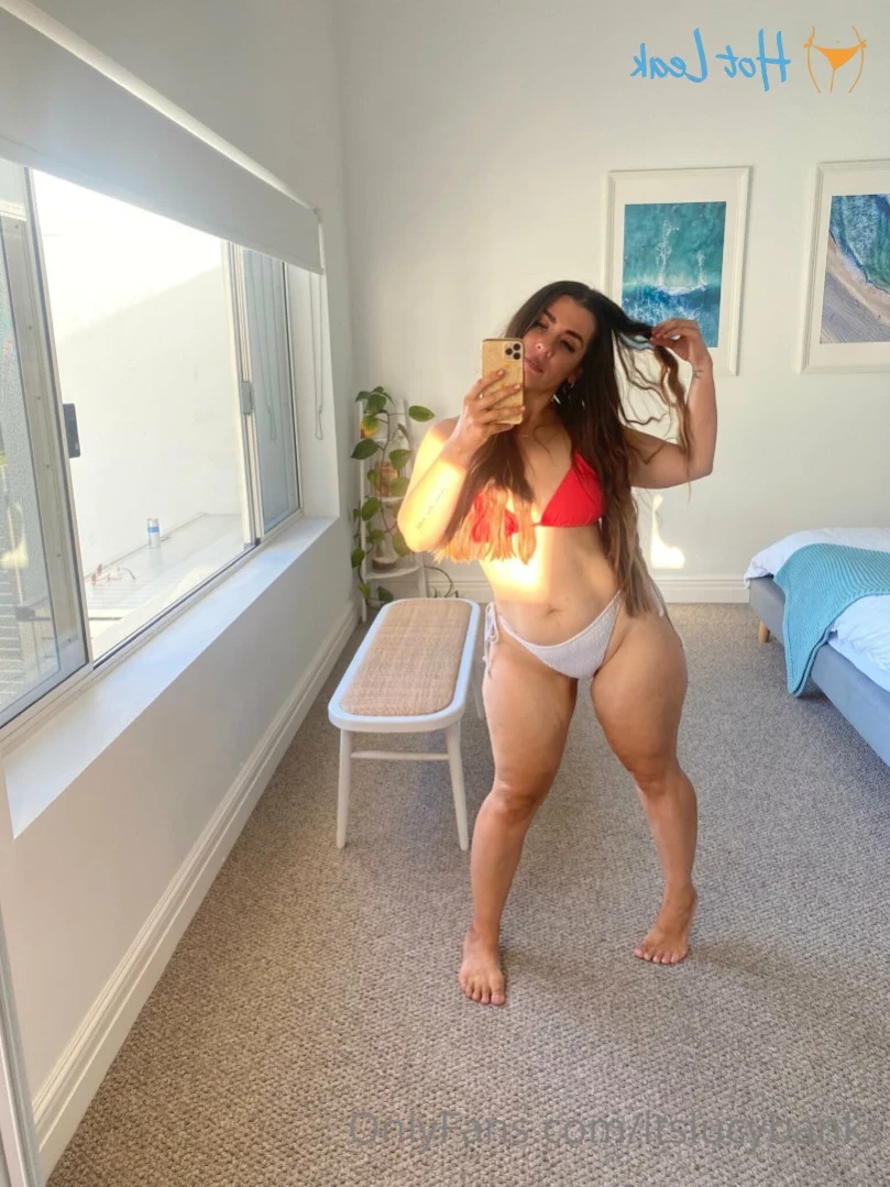 itslucybanks Onlyfans leaked photo 14566717 on Hotleaks.tv