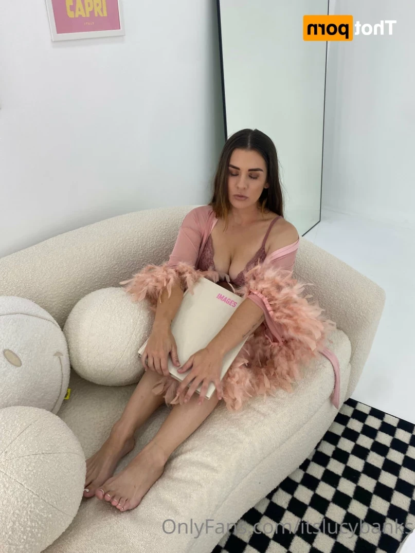 itslucybanks Onlyfans leaked photo 14828637 on Hotleaks.tv