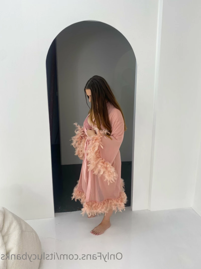itslucybanks Onlyfans leaked photo 15345362 on Hotleaks.tv