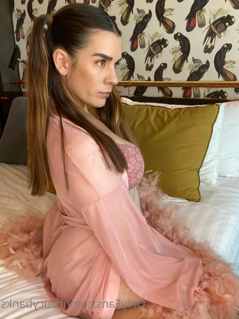 itslucybanks Onlyfans leaked photo 15415933 on Hotleaks.tv