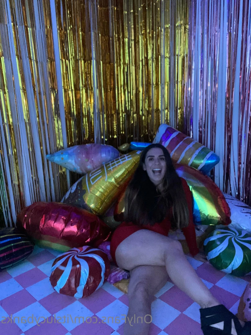 itslucybanks Onlyfans leaked photo 15416075 on Hotleaks.tv