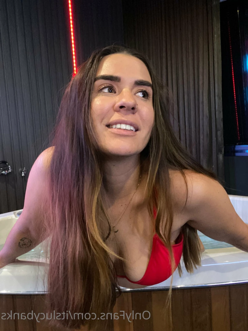 itslucybanks Onlyfans leaked photo 15698651 on Hotleaks.tv