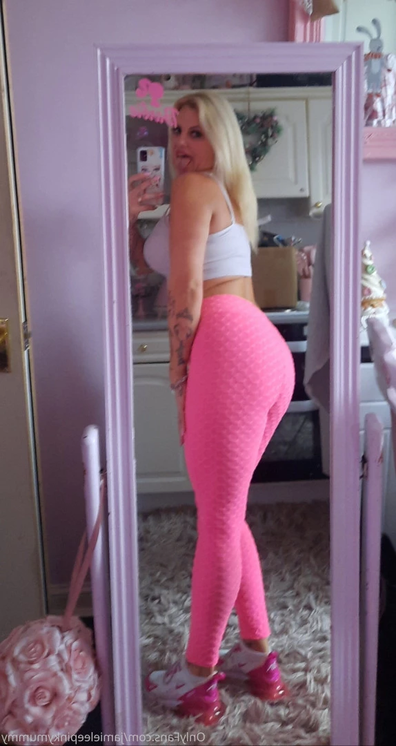 jamieleepinkymummy Onlyfans leaked photo 5676291 on Hotleaks.tv