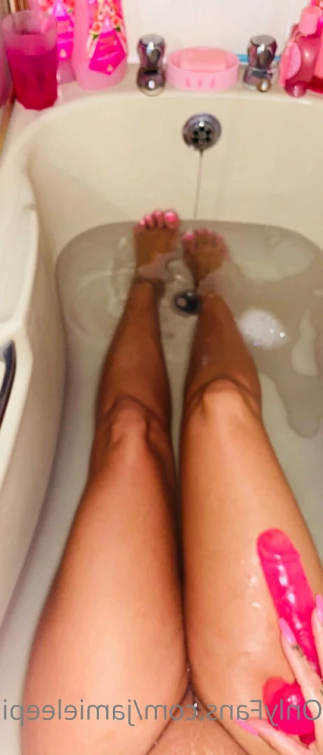 jamieleepinkymummy Onlyfans leaked photo 5677609 on Hotleaks.tv