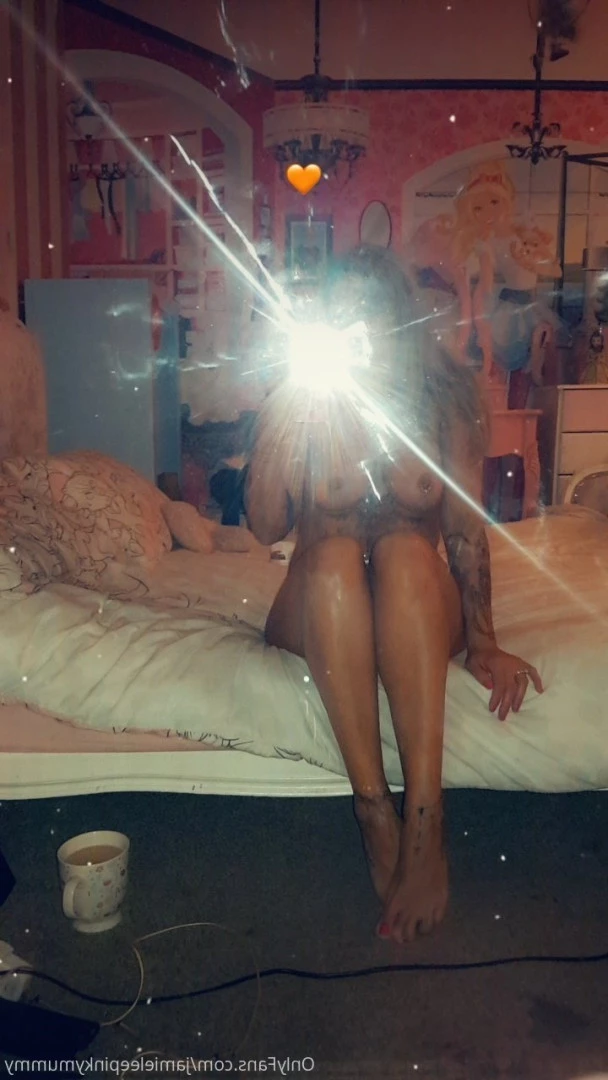 jamieleepinkymummy Onlyfans leaked photo 5682315 on Hotleaks.tv