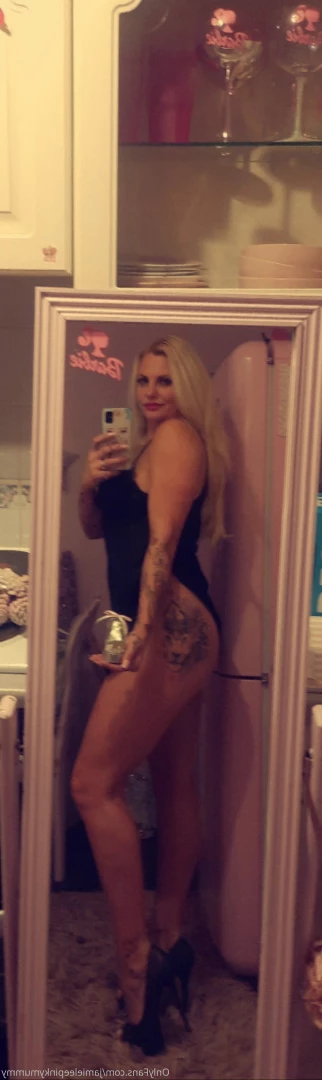jamieleepinkymummy Onlyfans leaked photo 5683593 on Hotleaks.tv