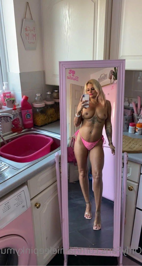 jamieleepinkymummy Onlyfans leaked photo 5688109 on Hotleaks.tv