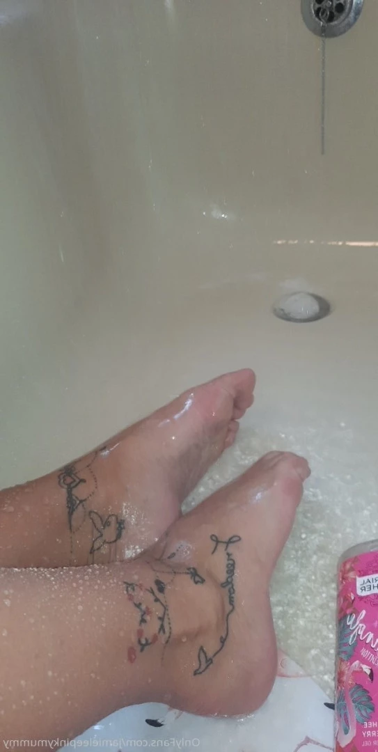 jamieleepinkymummy Onlyfans leaked photo 5695325 on Hotleaks.tv
