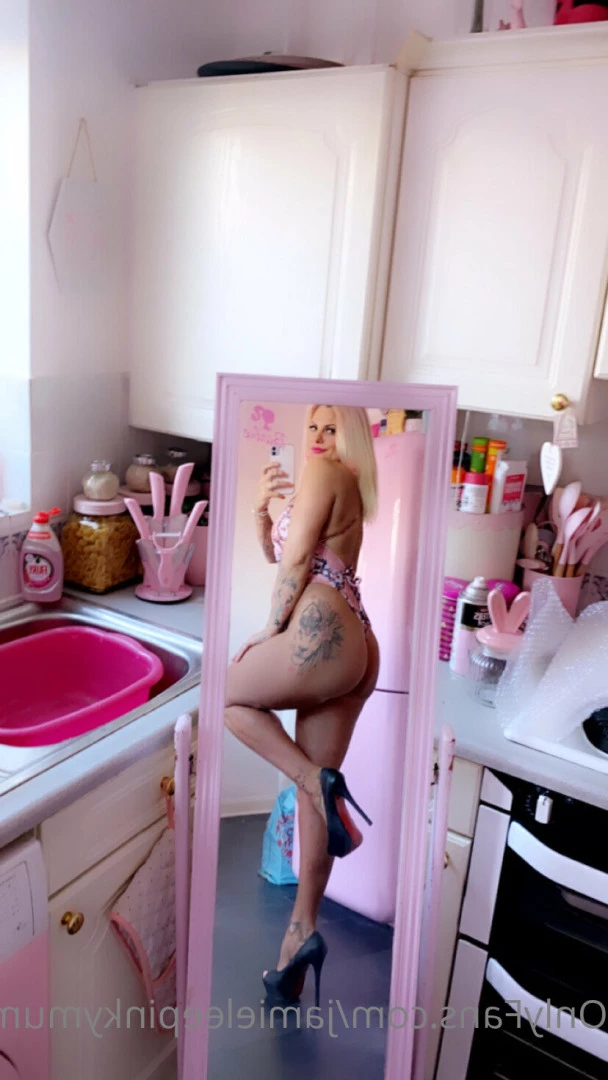 jamieleepinkymummy Onlyfans leaked photo 5697784 on Hotleaks.tv