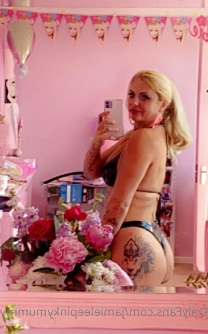 jamieleepinkymummy Onlyfans leaked photo 5698193 on Hotleaks.tv