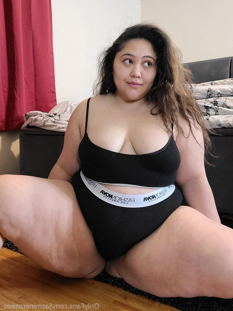 🌺 Hawaiian Hotwife Gamer 🎮 [ jasminerosexo_ ] Onlyfans leaked photo 5436928 on Hotleaks.tv