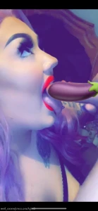 5725045