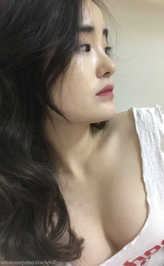 Jooni Kim [ joonikimx ] Onlyfans leaked photo 5556263 on Hotleaks.tv