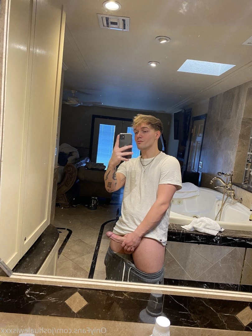 Joshua Lewis [ joshualewisxxx ] Onlyfans leaked photo 5417625 on Hotleaks.tv