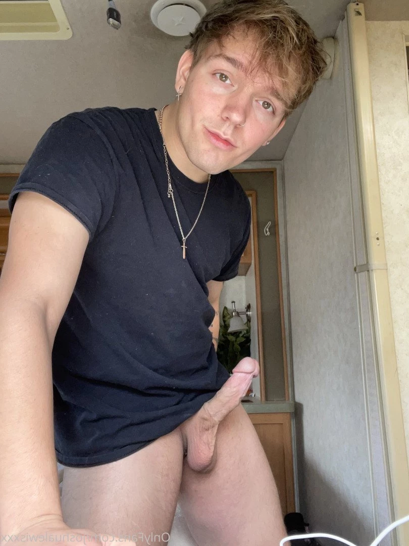 Joshua Lewis [ joshualewisxxx ] Onlyfans leaked photo 5420186 on Hotleaks.tv
