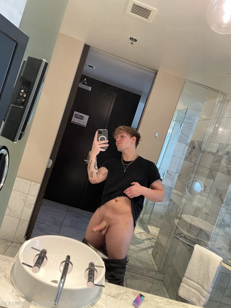 Joshua Lewis [ joshualewisxxx ] Onlyfans leaked photo 5422594 on Hotleaks.tv