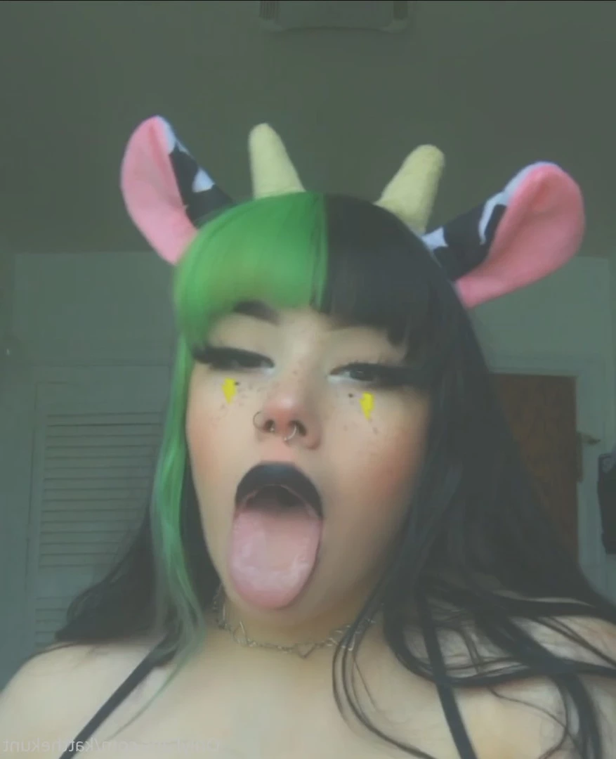 Kat [ katthekunt ] Onlyfans leaked photo 5557321 on Hotleaks.tv