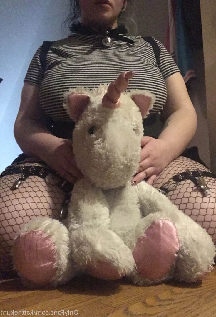 Kat [ katthekunt ] Onlyfans leaked photo 5558588 on Hotleaks.tv