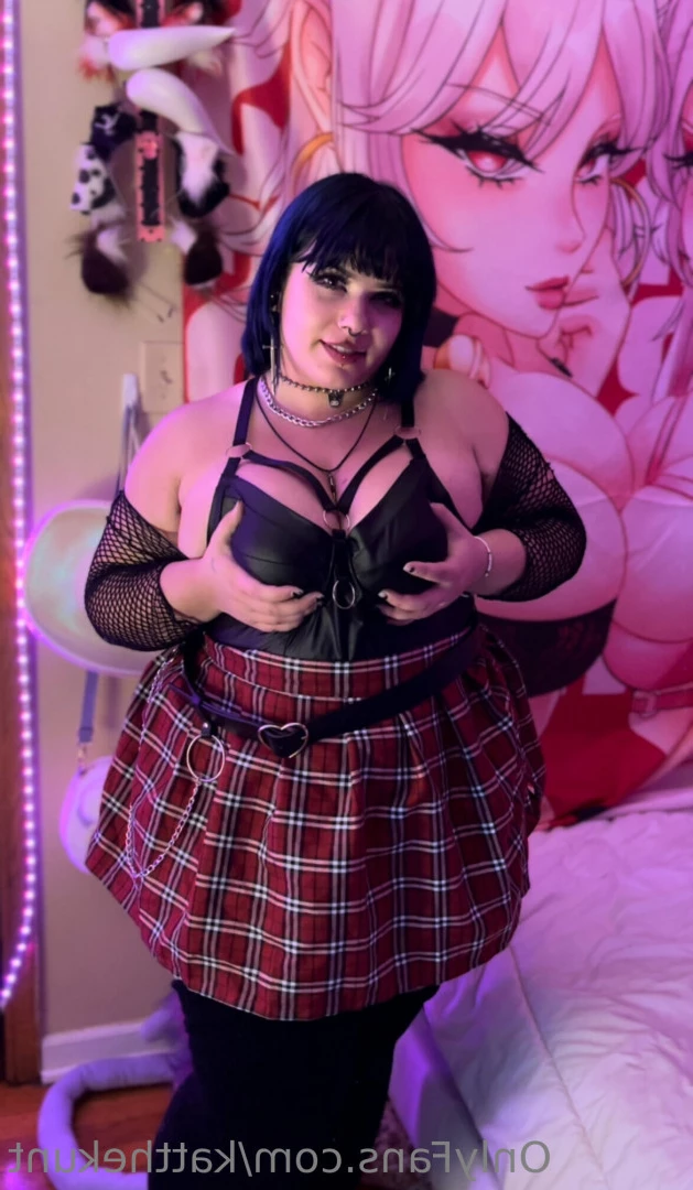 Kat [ katthekunt ] Onlyfans leaked photo 6389890 on Hotleaks.tv