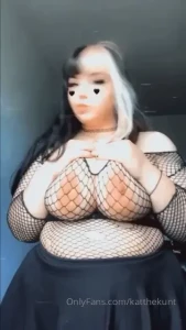 Kat [ katthekunt ] Onlyfans leaked video 10571481 on Hotleaks.tv