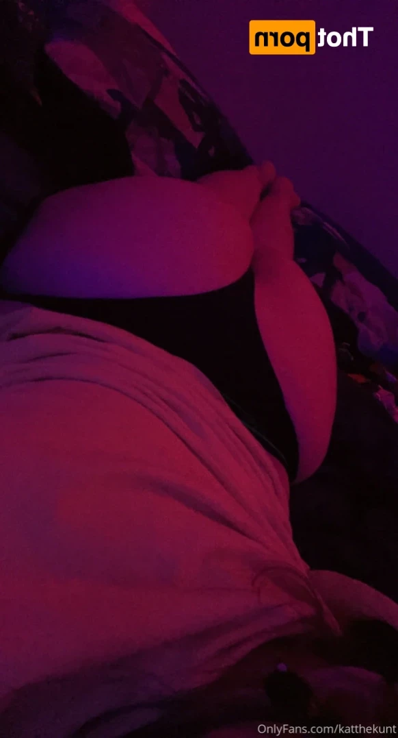 Kat [ katthekunt ] Onlyfans leaked photo 11146307 on Hotleaks.tv