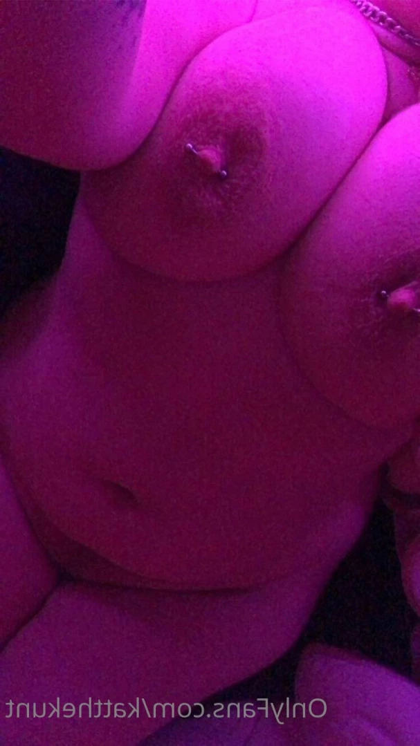 Kat [ katthekunt ] Onlyfans leaked photo 11146539 on Hotleaks.tv
