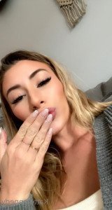 🧘🏼‍♀️𝗬𝗢𝗚𝗜 𝗞𝗔𝗧𝗧 💕 [ kattkennedy ] Onlyfans leaked video 5157980 on Hotleaks.tv