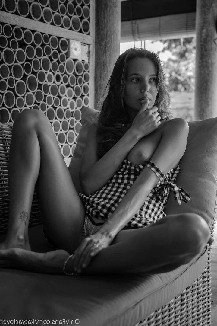 Katya Clover 🍀 natural beauty 💚 [ katyaclover ] Onlyfans leaked photo 5694617 on Hotleaks.tv