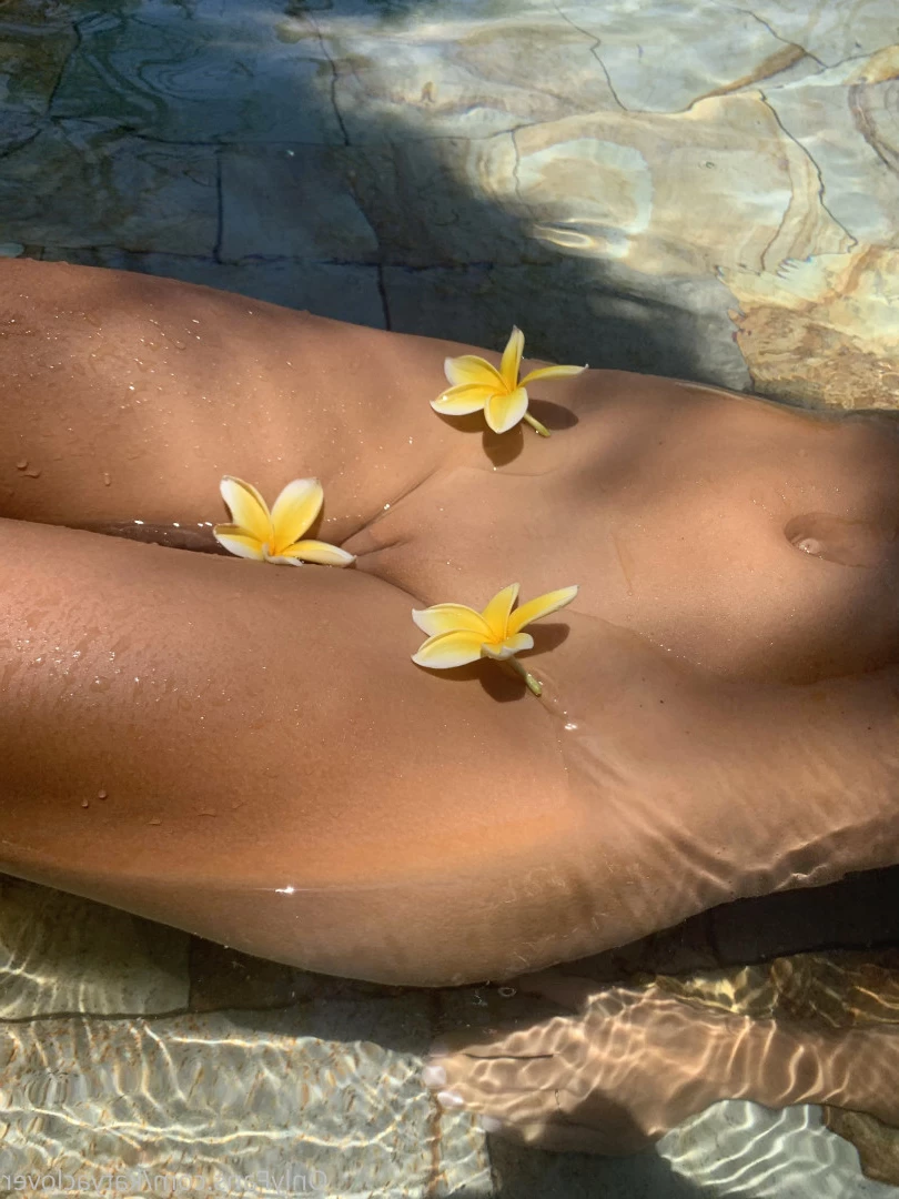 Katya Clover 🍀 natural beauty 💚 [ katyaclover ] Onlyfans leaked photo 5695606 on Hotleaks.tv