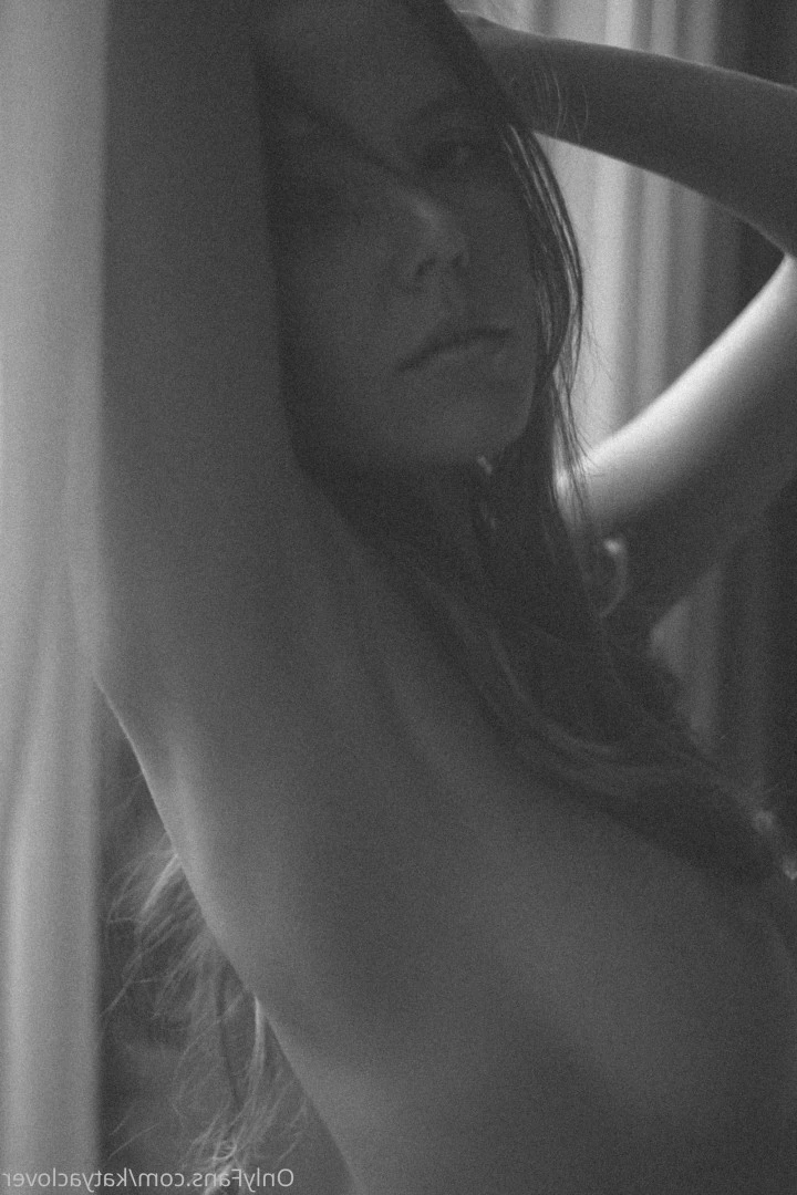 Katya Clover 🍀 natural beauty 💚 [ katyaclover ] Onlyfans leaked photo 9310122 on Hotleaks.tv