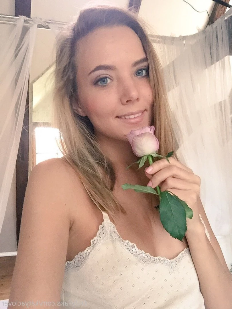 Katya Clover 🍀 natural beauty 💚 [ katyaclover ] Onlyfans leaked photo 9315082 on Hotleaks.tv
