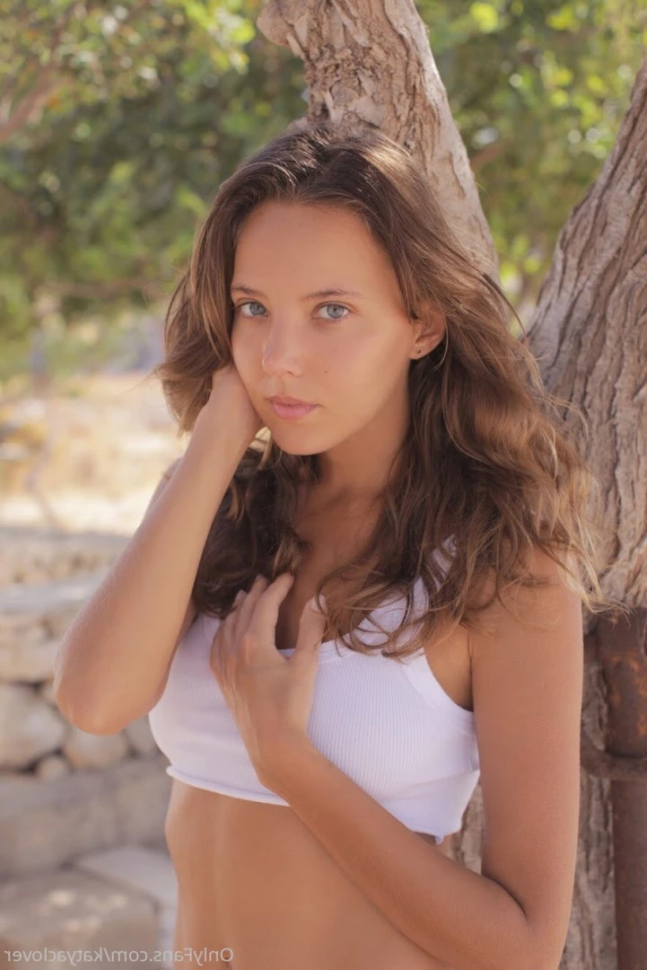 Katya Clover 🍀 natural beauty 💚 [ katyaclover ] Onlyfans leaked photo 9317874 on Hotleaks.tv