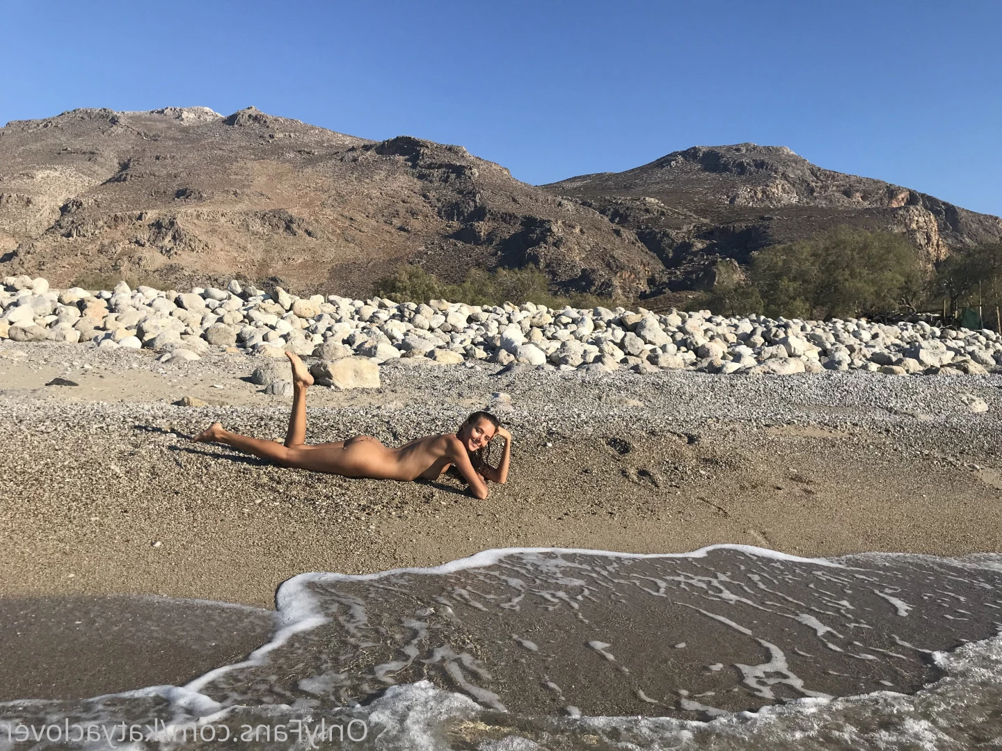 Katya Clover 🍀 natural beauty 💚 [ katyaclover ] Onlyfans leaked photo 9318632 on Hotleaks.tv