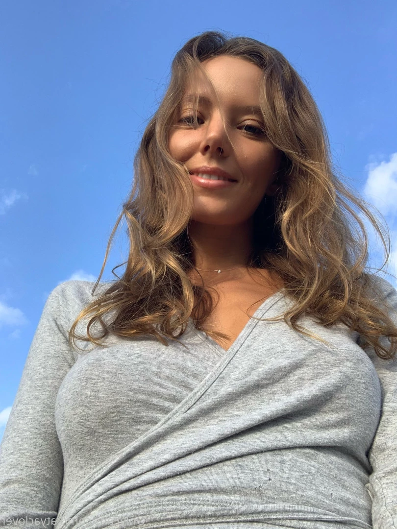 Katya Clover 🍀 natural beauty 💚 [ katyaclover ] Onlyfans leaked photo 9319336 on Hotleaks.tv