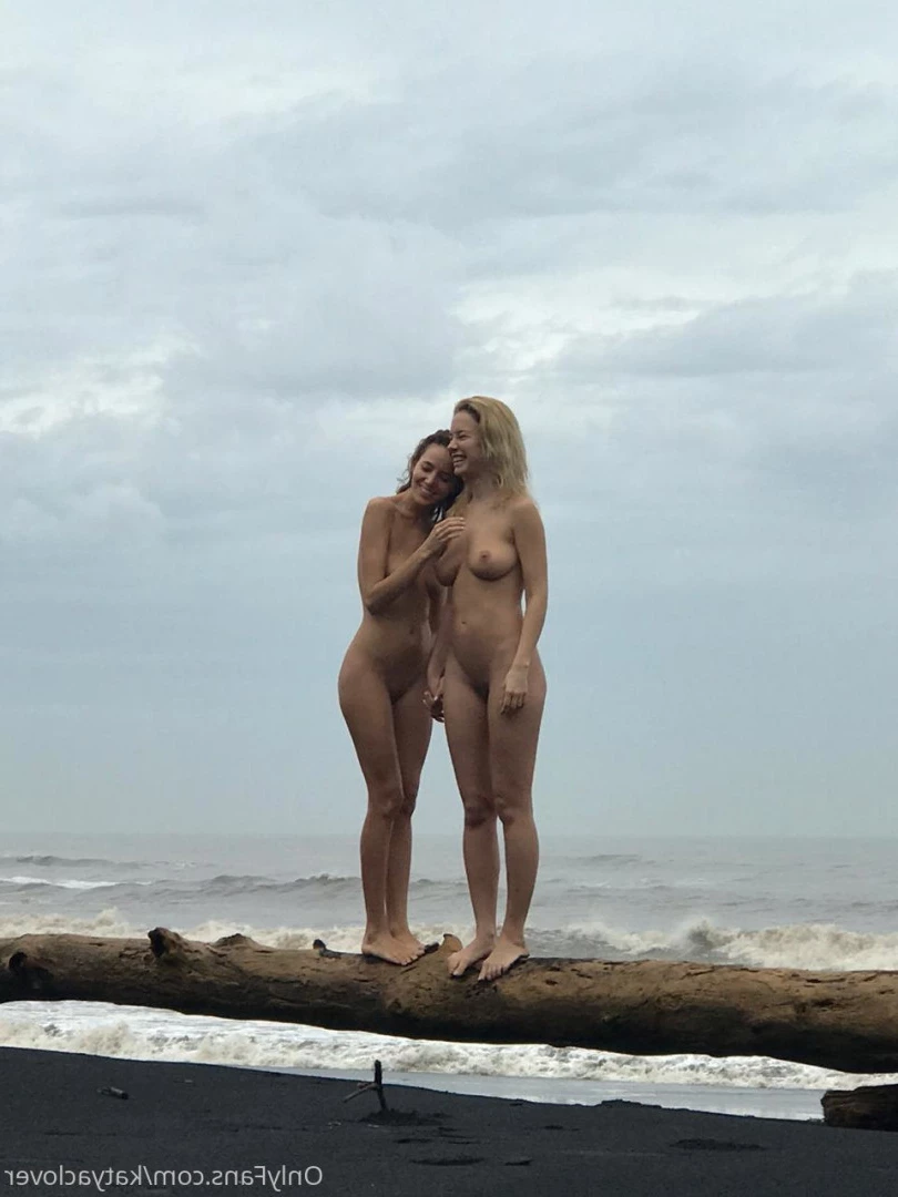 Katya Clover 🍀 natural beauty 💚 [ katyaclover ] Onlyfans leaked photo 9323852 on Hotleaks.tv