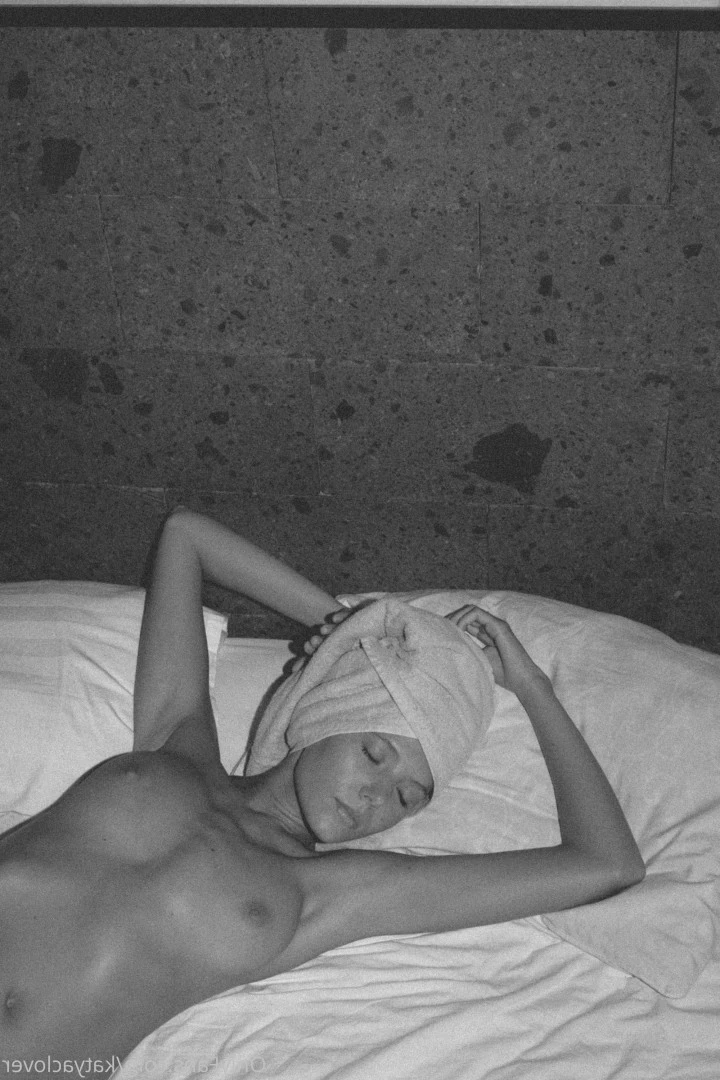 Katya Clover 🍀 natural beauty 💚 [ katyaclover ] Onlyfans leaked photo 9325103 on Hotleaks.tv