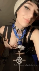 16085647