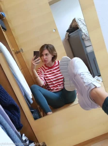 5626481