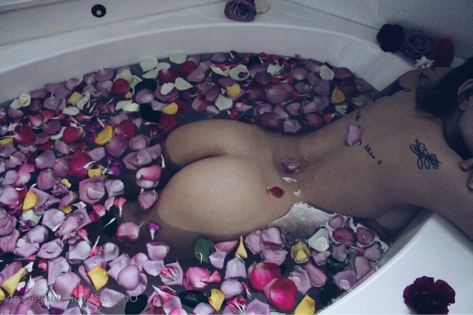 🌿Aurora🐇 [ kingauratv ] Onlyfans leaked photo 11148474 on Hotleaks.tv