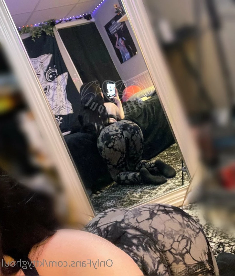 elissa ♡ [ kttyghoul ] Onlyfans leaked photo 5430532 on Hotleaks.tv