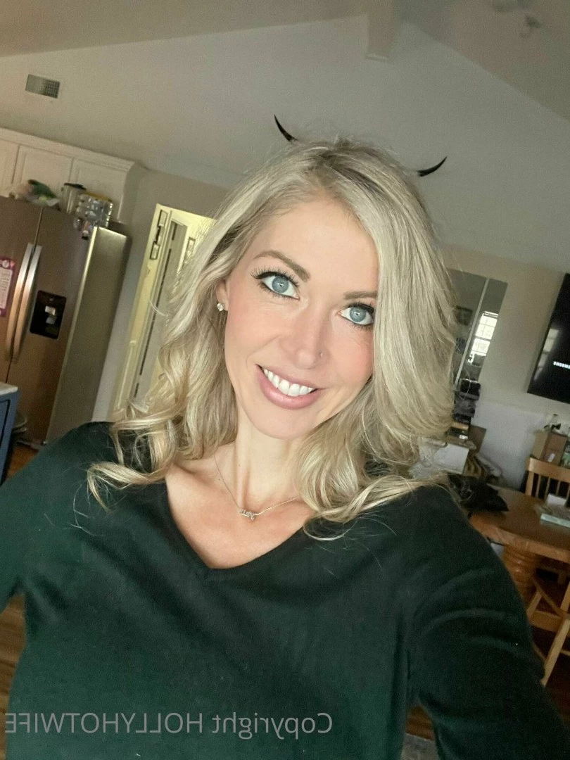 hollyhotwife Onlyfans leaked photo 4463263 on Hotleaks.tv