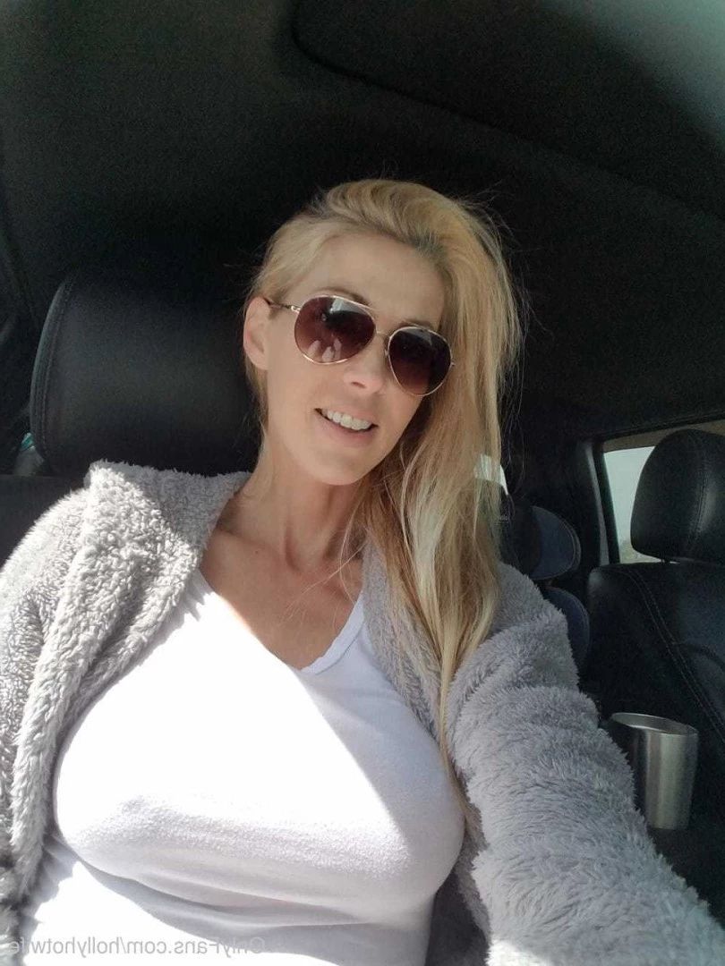 hollyhotwife Onlyfans leaked photo 4463820 on Hotleaks.tv